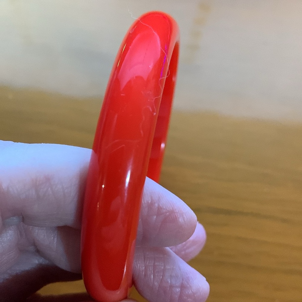 Red bangle bracelet* - Picture 6 of 6
